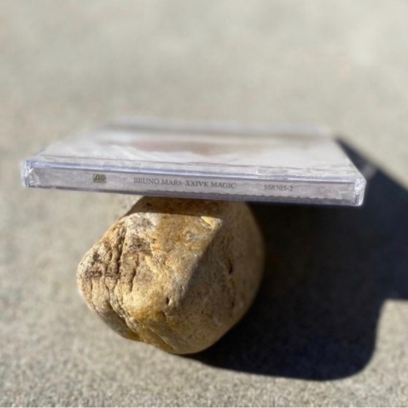 Bruno Mars 24K Magic CD - Picture 4 of 6